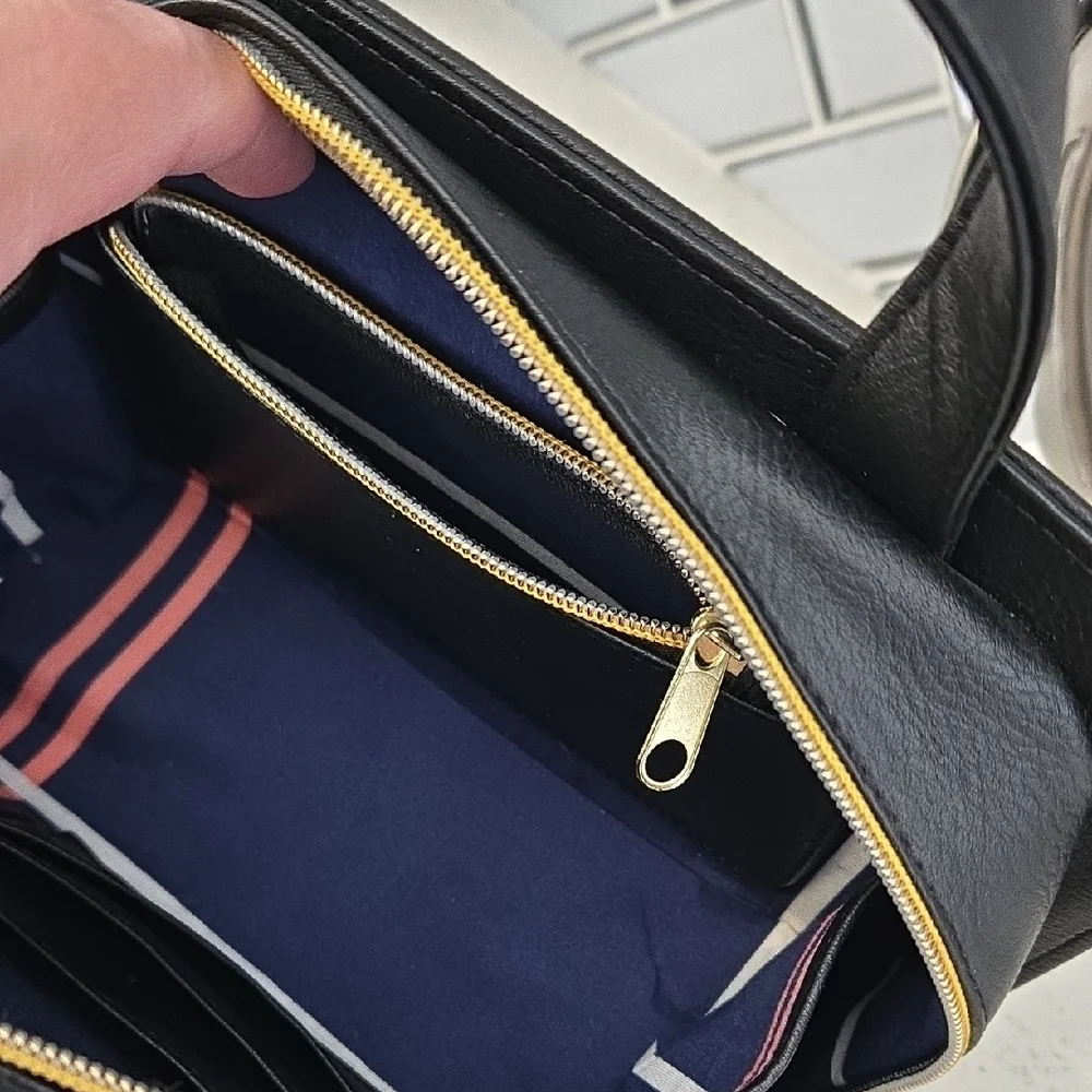 Mickey Mouse Brown Crossbody Bag - Picture 6 of 11
